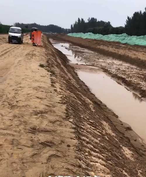 天津汉沽区河道降水